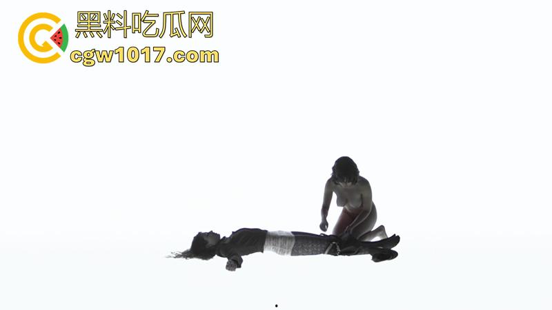 漫威女神黑寡妇，第一美胸女星【斯嘉丽约翰逊】，全裸出演科幻片《皮囊之下》，化身外星人全裸出镜，巨乳肥臀小穴尽露！  第3张