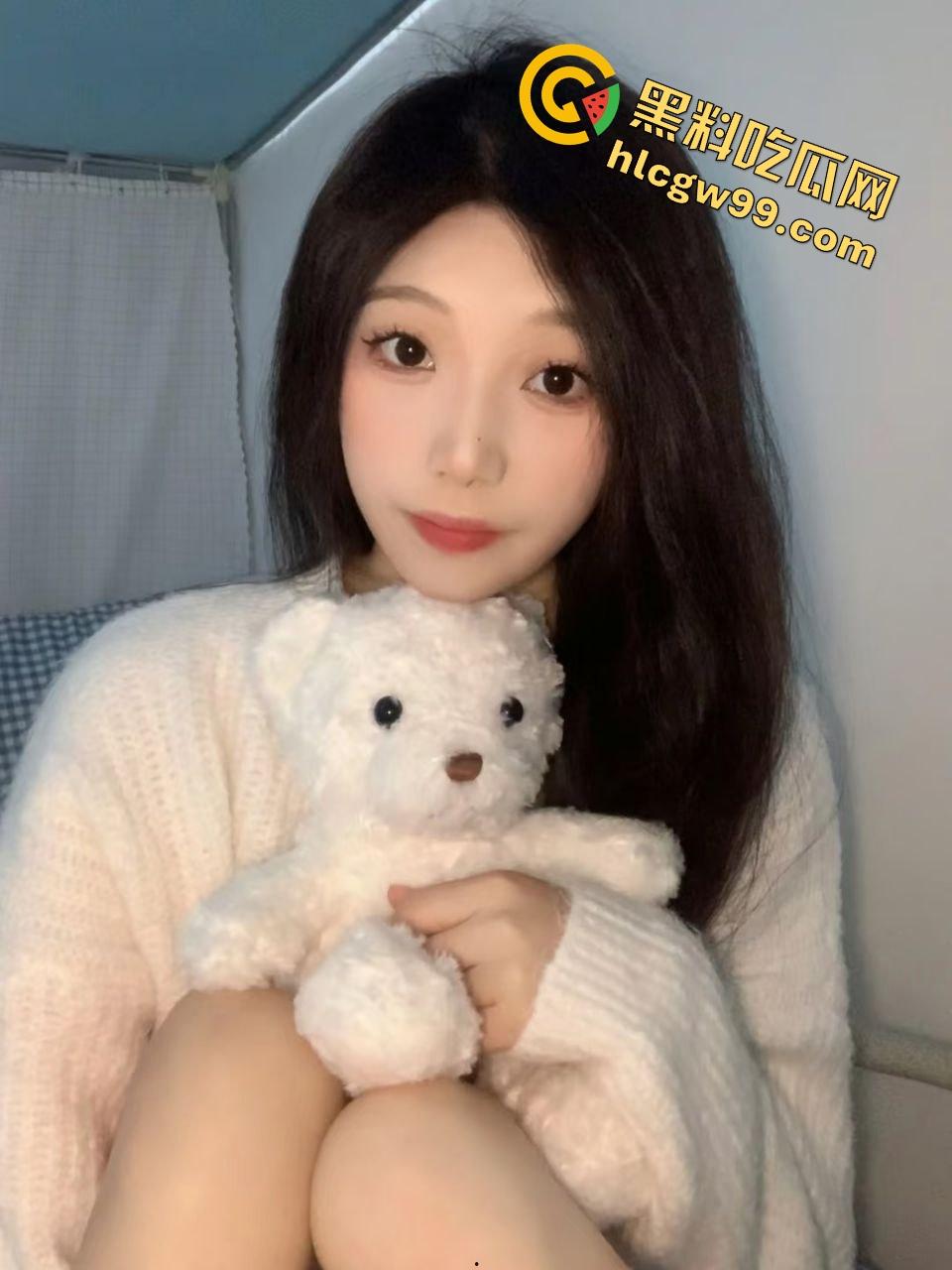 湖南长沙模特御姐反差婊【肖婷雪】做鸡上门约炮狠狠上位夹吸，淫荡内射粉嫩骚逼！独家曝光流出！  第3张