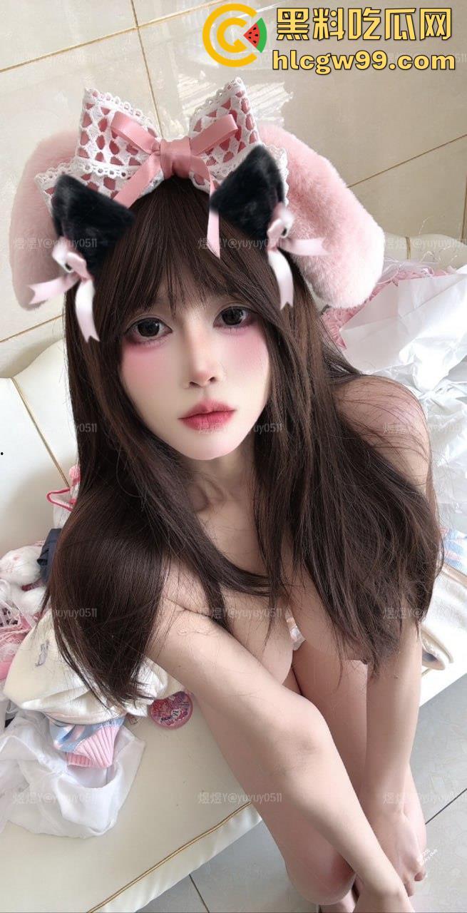 顶级CosG奶萝莉美少女福利姬【煜煜】黑丝性感情趣装裸舞，一线天美鲍榨汁自慰  第56张