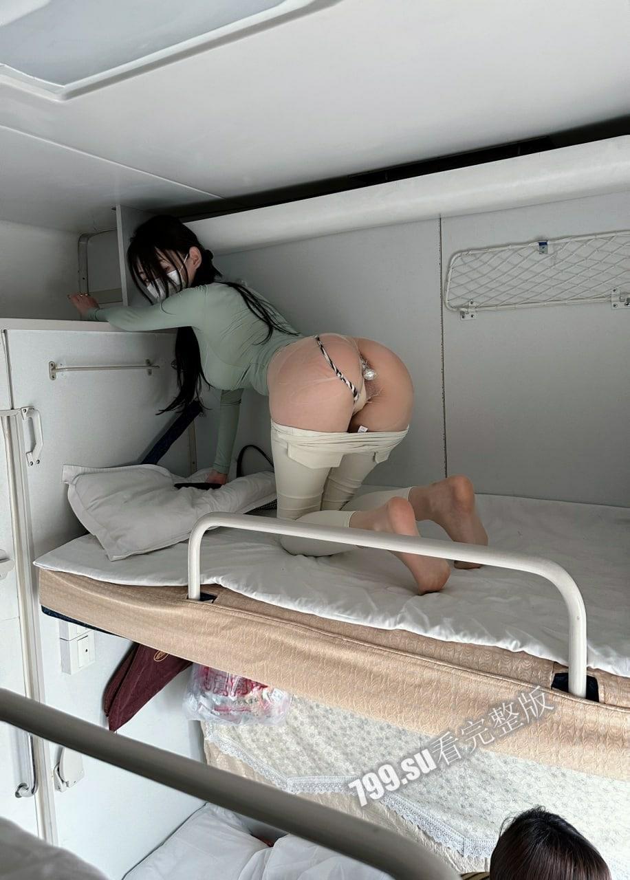 极品网红女神 脸红『Dearie』魅惑新作《高铁之旅》阴部鼓鼓的 各种姿势太欠操了  第14张