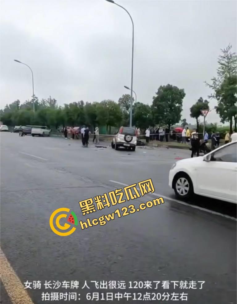 【小猪猪】骑出最后一程，益阳女骑士飞出数米，当场噶了她不飙了，我们也不敢看了！  第5张