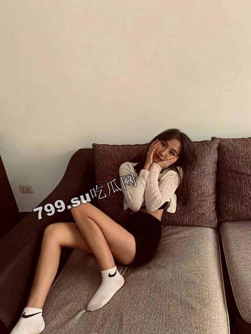 云盘泄密！超高颜值 极品身材 清纯学生妹 与男友啪啪自拍视频被流出  第2张