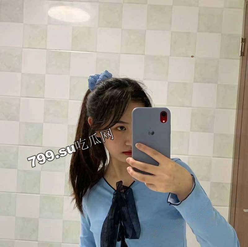 云盘泄密！超高颜值 极品身材 清纯学生妹 与男友啪啪自拍视频被流出  第4张