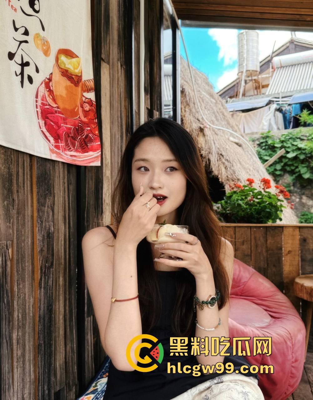 狼友投稿曝光大学生前女友【林辛】私下欠操成性，平时旅游拍美照，约炮帅哥被调教成母狗，放假就是淫乱季！  第12张