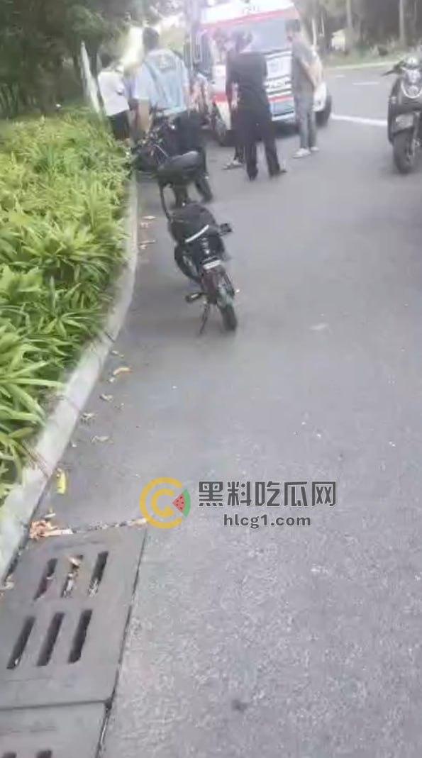 南宁惊曝午间悲剧！中兴桥南男子大中午豪饮致死，惨遭摔倒不起引热议！  第1张