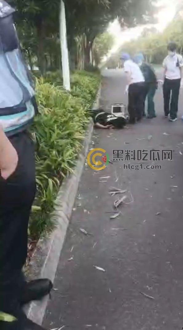 南宁惊曝午间悲剧！中兴桥南男子大中午豪饮致死，惨遭摔倒不起引热议！  第6张