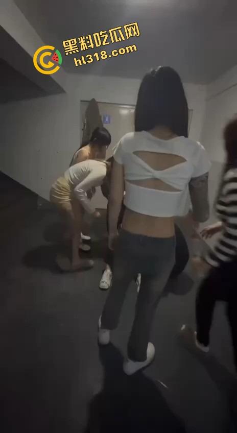 辽宁沈阳校园霸凌恶臭升级，不到18霸凌女同学还直播炫耀，年龄不到不判刑，打人视频明码标价6.6元！  第7张