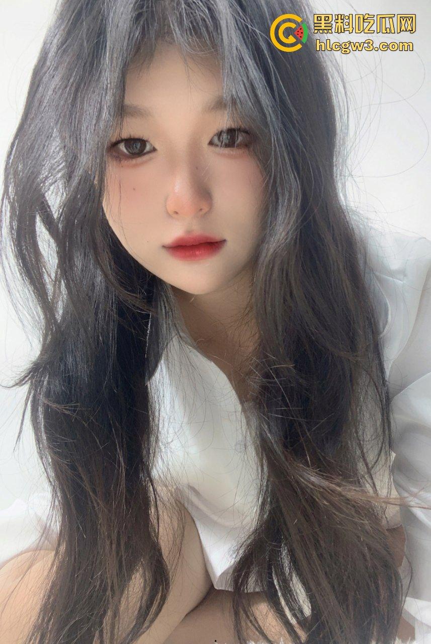 推特高颜福利姬【桃谷若姬子】露脸资源流出！付费门槛直接崩了，白嫖这么香还真有人冤大头花钱？  第26张