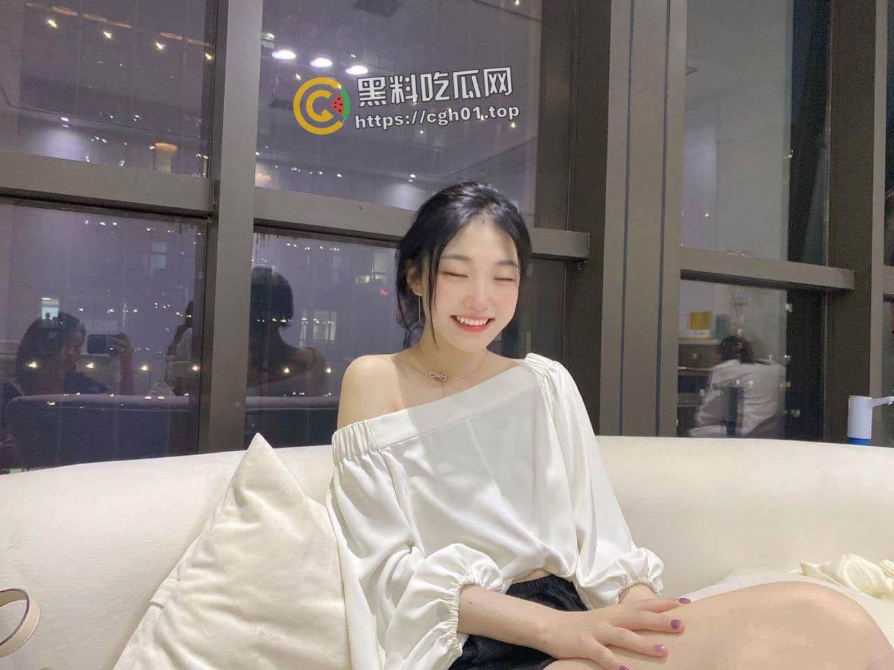 上海富家千金的反差时刻 粉色魅魔纹身下的淫荡娇娃  渣男流出最全整理 第2张