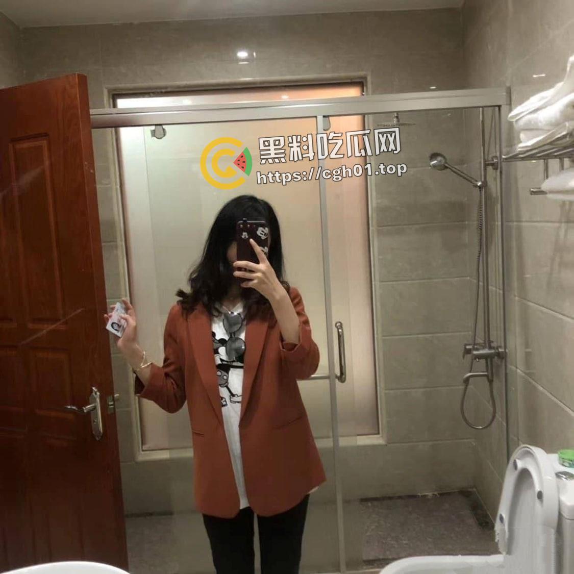 上海富家千金的反差时刻 粉色魅魔纹身下的淫荡娇娃  渣男流出最全整理 第11张