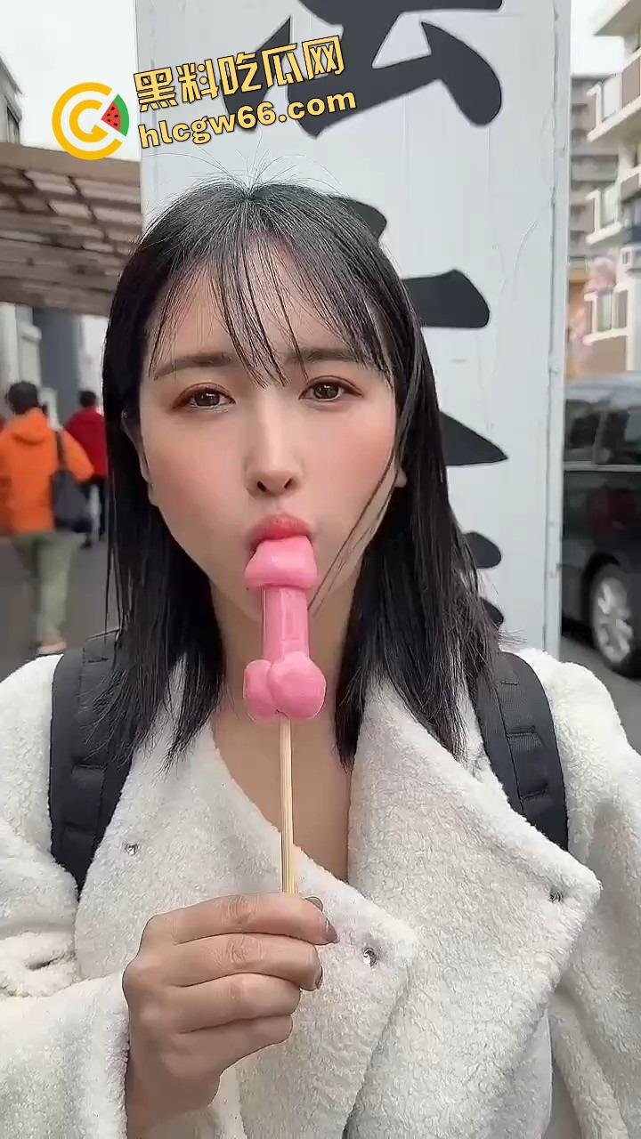 日本金枪节你见过没？川崎市年度阴茎大游行，全城举着老二走街串巷，还能边走边吃小弟造型章鱼烧？  第8张