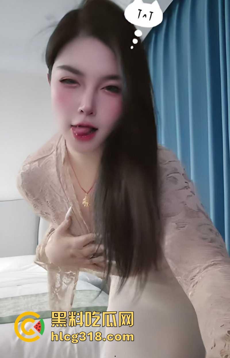 快手巨乳网红【蓉饱饱】性爱视频流出！身材完美长腿翘臀，极品巨乳反差魅魔，迷人的小妖精。  第3张