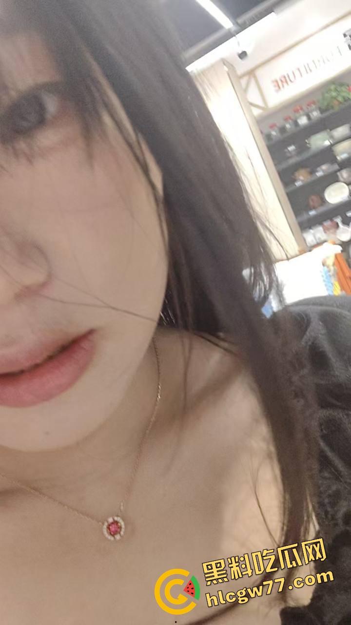 上海同济大学嫩妹【刘思雨】欠前男友钱不还，最后靠卖身结婚抵债，这婚礼干脆叫赔偿仪式吧！  第10张