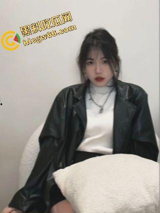 大学生灰丝女友被内射视频曝光，出轨后被男友爆料，娇喘羞叫全程不露脸照样硬！  第2张