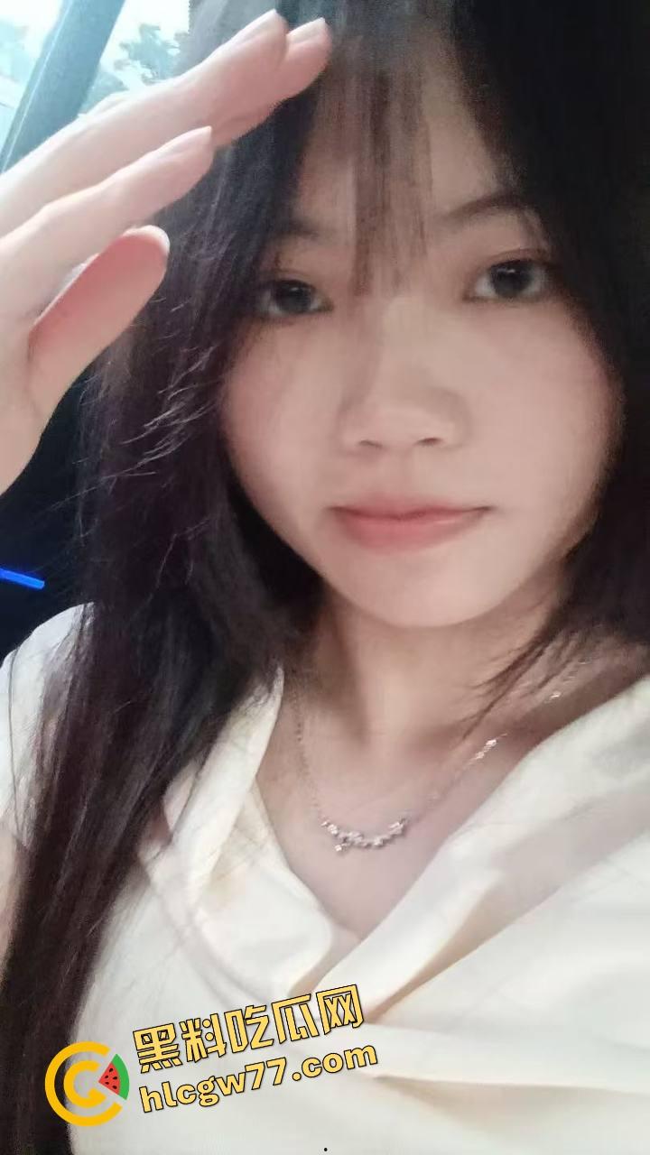 南昌财院【钱西西】面试前刚写完入党申请书，晚上就给人骑，床上爽的脸都被干变形！  第3张