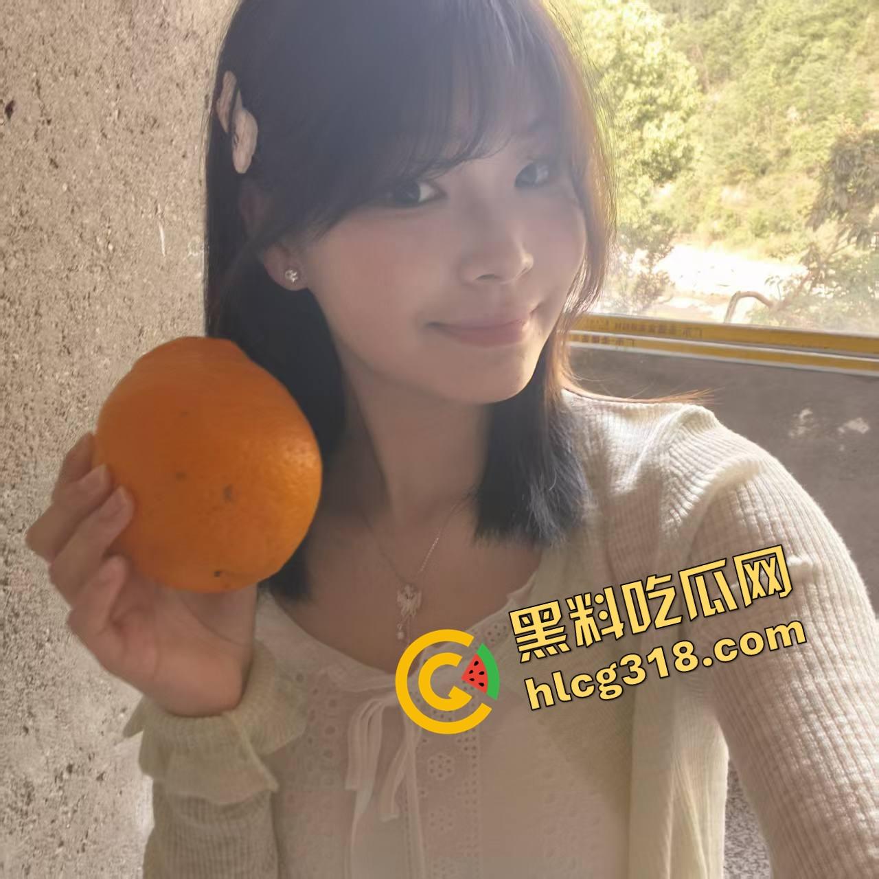 瓜友爆料室友带男朋友回宿舍，还以为没人直接床上疯狂猛操，结果我在角落全看光了床下目击全程！  第4张