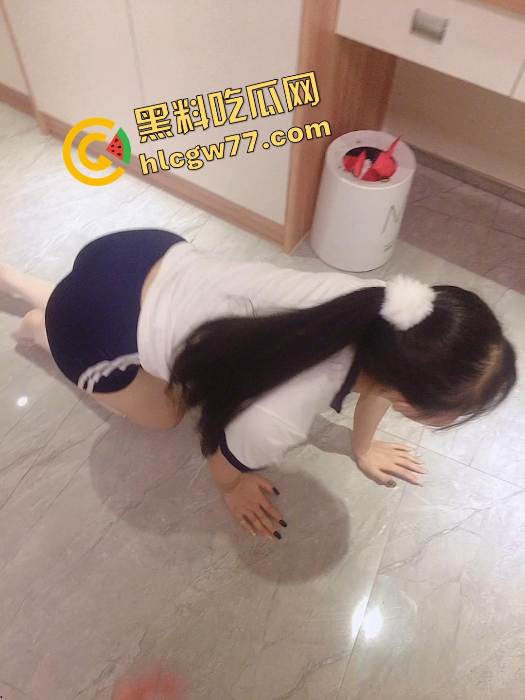 南昌财院【钱西西】面试前刚写完入党申请书，晚上就给人骑，床上爽的脸都被干变形！  第10张