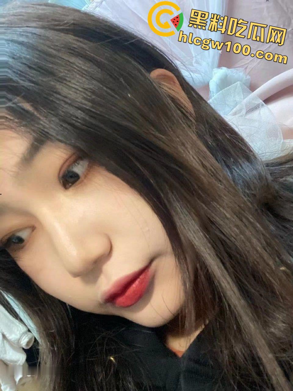 福建师范大学05反差母狗【李艳茹】，深爱制服喜欢被虐，阳具自慰淫水直留  第1张