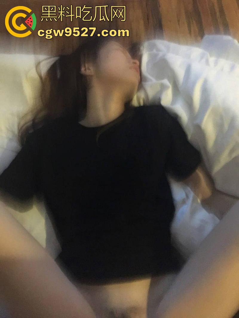 瓜友投稿曝光前女友【朱梦玉】，广州的御姐骚逼性欲极强，不仅被实习生操还被客户内射，发现后果断曝光！  第5张