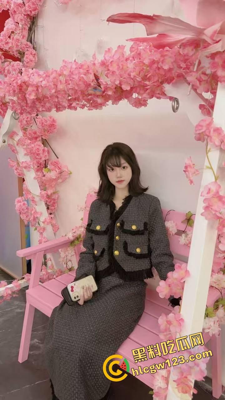 青岛大学研究生【程明琪】塌房 清纯学霸身材堪比模特，却被渣男曝光床照，粉嫩身躯全网疯传！  第2张