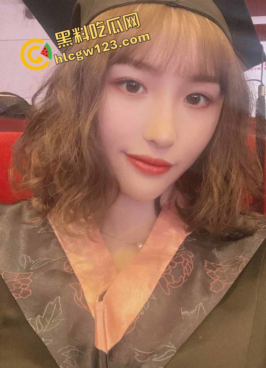 青岛大学研究生【程明琪】塌房 清纯学霸身材堪比模特，却被渣男曝光床照，粉嫩身躯全网疯传！  第6张