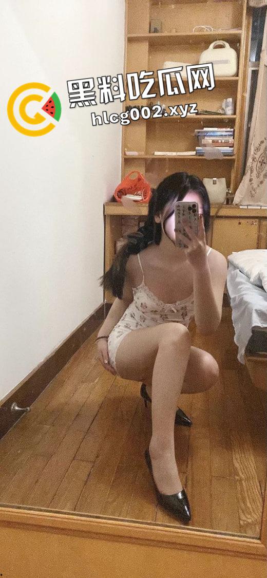 我的反差英语老师！山东聊城大专师生禁忌之恋  白丝美乳的老师把学生榨干 浪叫响彻云霄 第5张