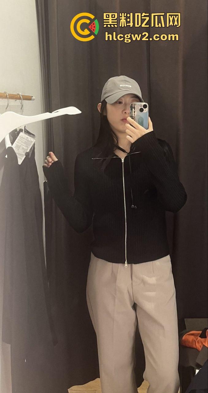 北京SOHO健身女教练【范珊珊】自拍自慰视频疯传，桃红奶晕勾引男学员报课，健身报得多还能上床？  第18张