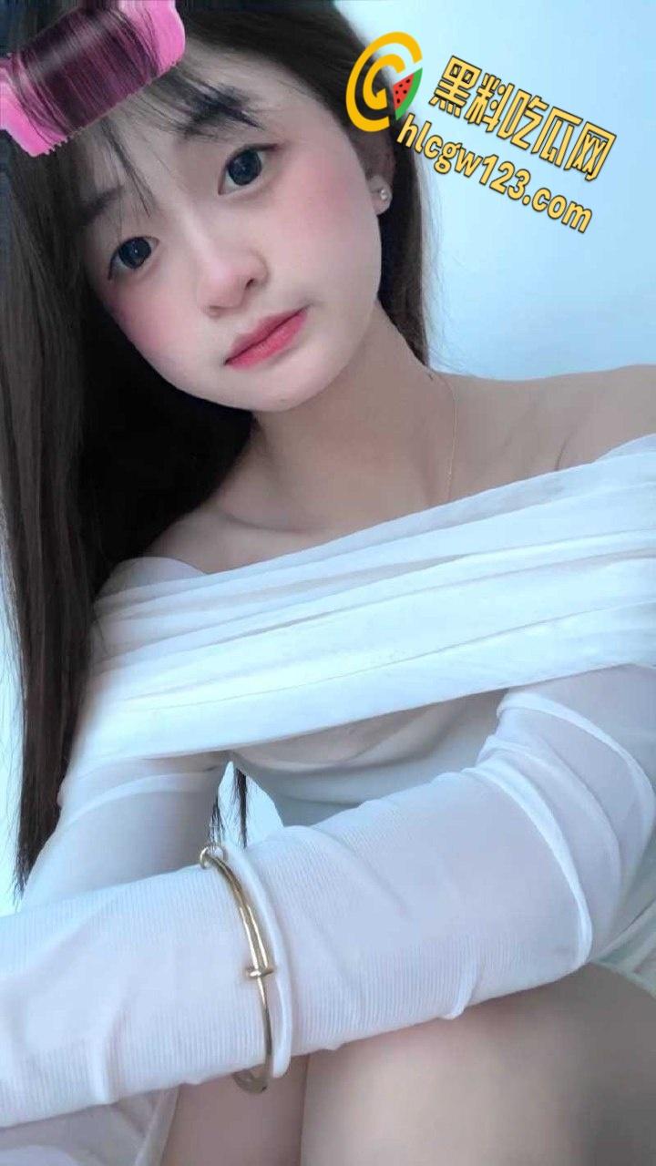 四川旅游学院【陈蓓元】，有着清纯外表却下海做外围，包一夜不做高端也不卖低廉逼价！  第2张