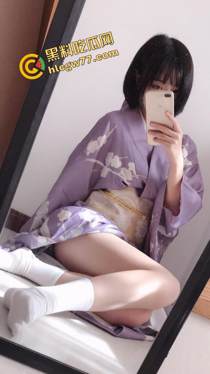 上海杨浦区美甲店女老板『南冯玥』穿日式和服拍骚照，白虎小骚逼真是极品中的极品，这老板娘谁不想操？  第2张