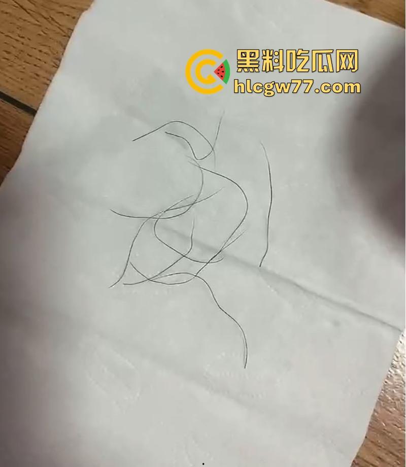 黄毛小妹直播间PK惩罚当场拔逼毛 输赢规矩惊呆网友 这届网红玩的可真花花啊 估计平时也没少挨操！  第10张