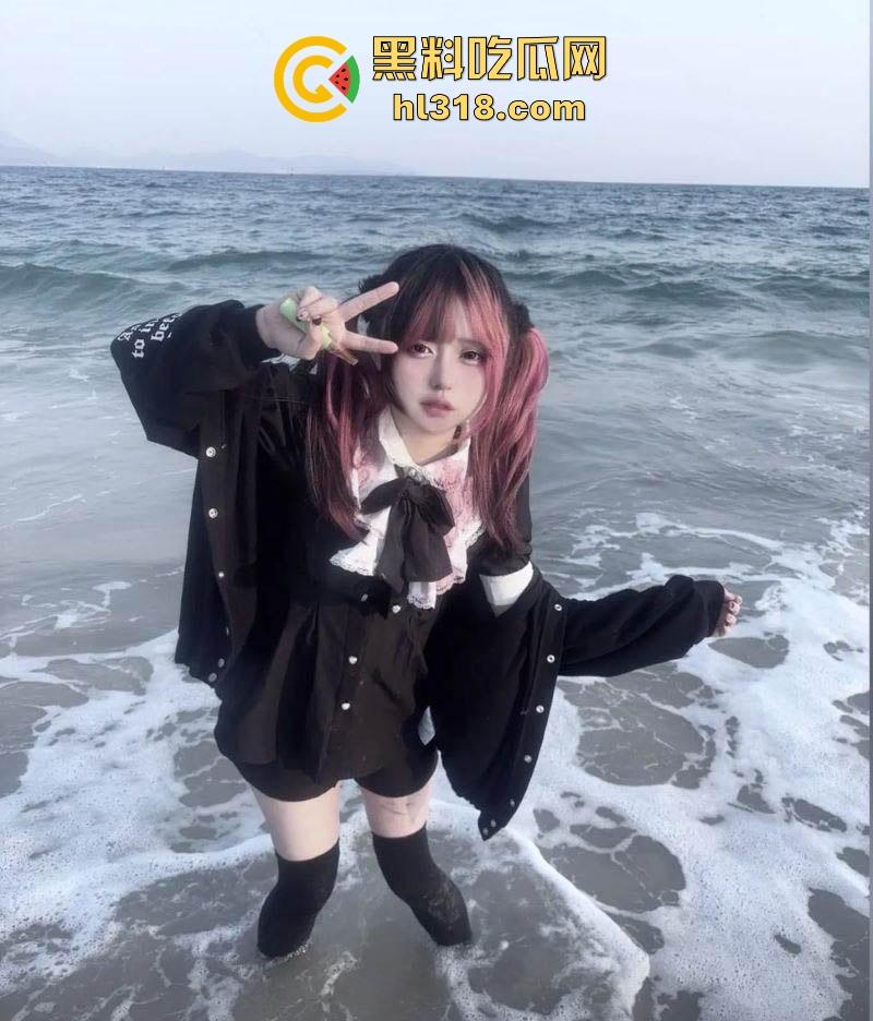 抖音萝莉网红【吉他张和小帕】私密视频泄露，巨乳骚逼各种姿势无套猛干，极品肥臀堪称完美炮架！  第10张