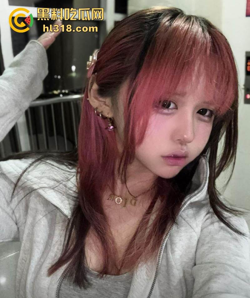 抖音萝莉网红【吉他张和小帕】私密视频泄露，巨乳骚逼各种姿势无套猛干，极品肥臀堪称完美炮架！  第11张