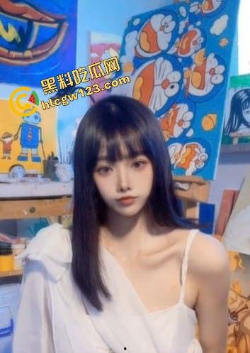 抖音20万粉丝擦边小妖精『大龙卷师』定制福利流出，178cm逆天长腿萝莉，挑逗骚技一套接一套！  第3张