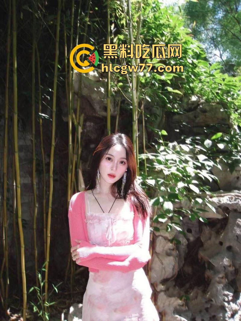 河北艺术职业学院【王丽莎】性爱视频流出 情趣玩具手铐眼罩调教 无套后入猛操到高潮失控！  第1张