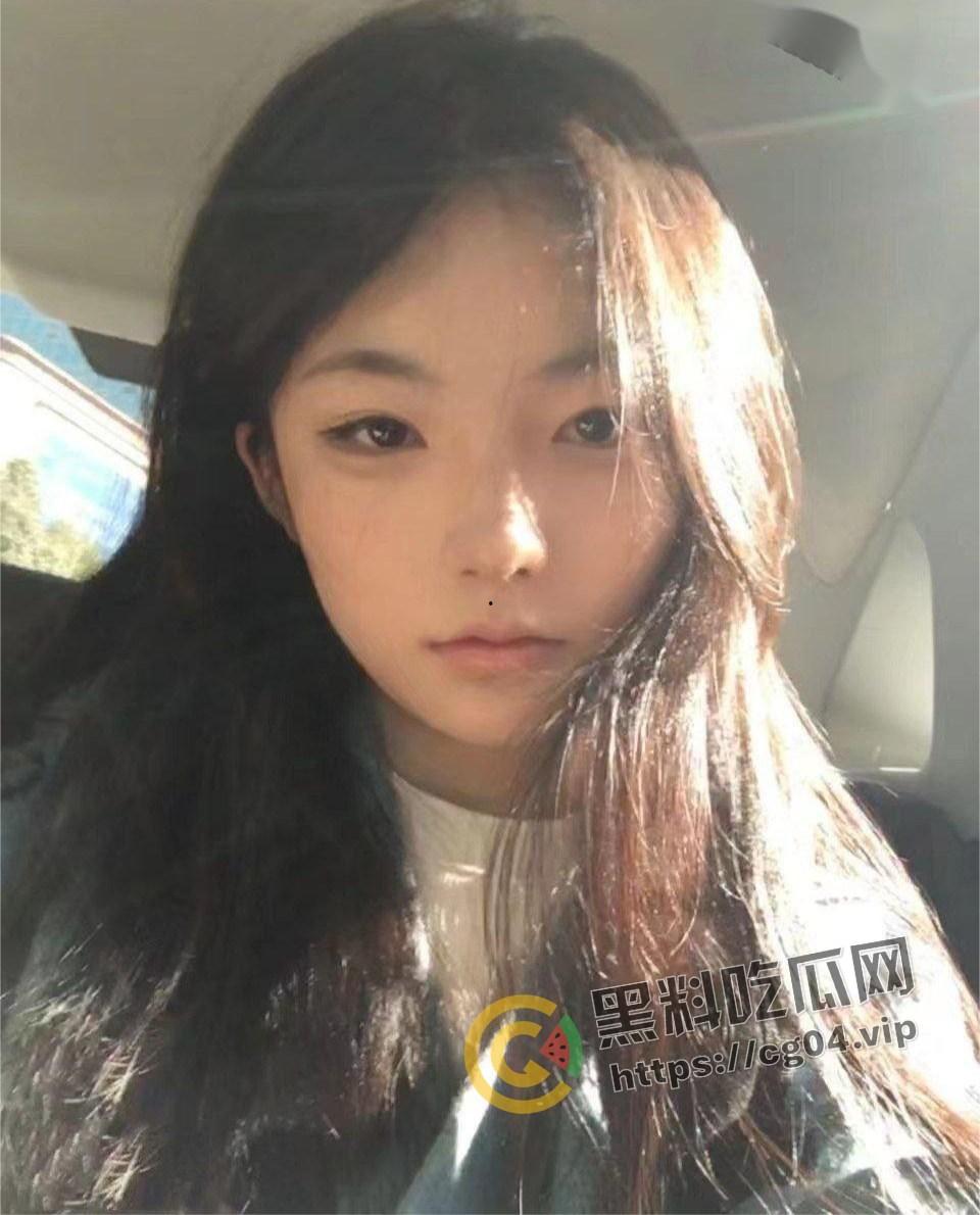 癞蛤蟆终于吃到了天鹅肉！蛰伏多年的猥琐男终于追到了女神 直接给干哭 还把女神给曝光了出来炫耀 多图警告  第24张