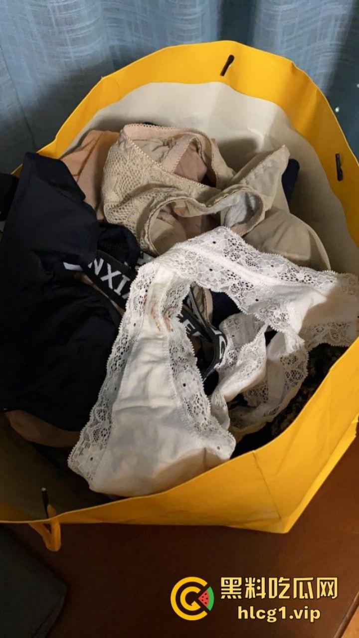 瓜友曝光极品女友 【张佳】 骚货一插就原形毕露骚得一逼 附生活照！  第23张