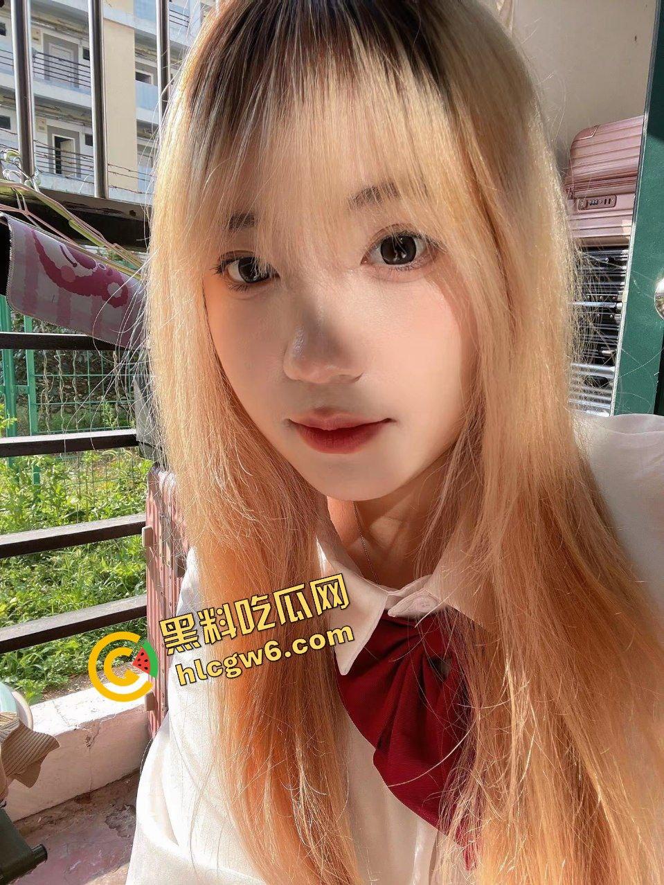 重庆舞蹈学校白虎粉嫩小骚货『于心怡』刚成年精神白虎妹 多金猛男约炮无套爆操骚逼！原创独家曝光流出！  第1张