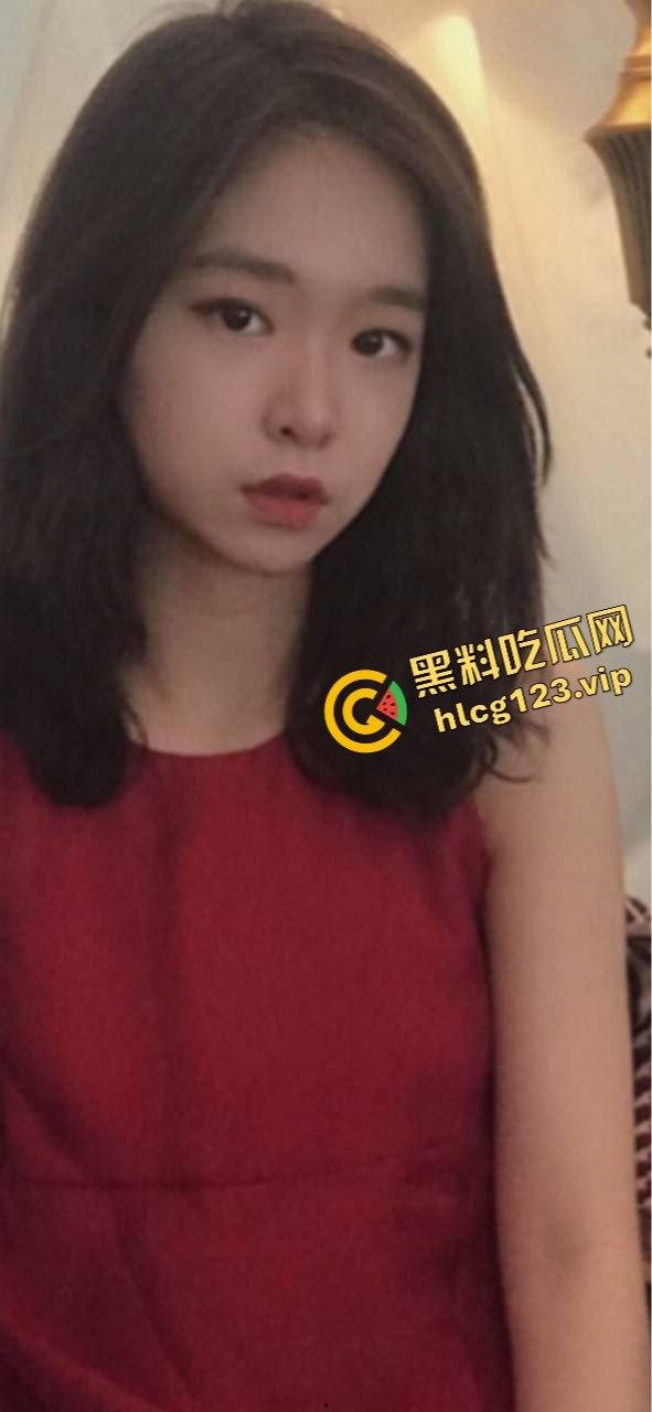 26岁研究生女神【刘美丽】的反差肥臀足控！露胸内衣加嫩乳头双手抓爆，肥臀后入任劳任怨！  第2张