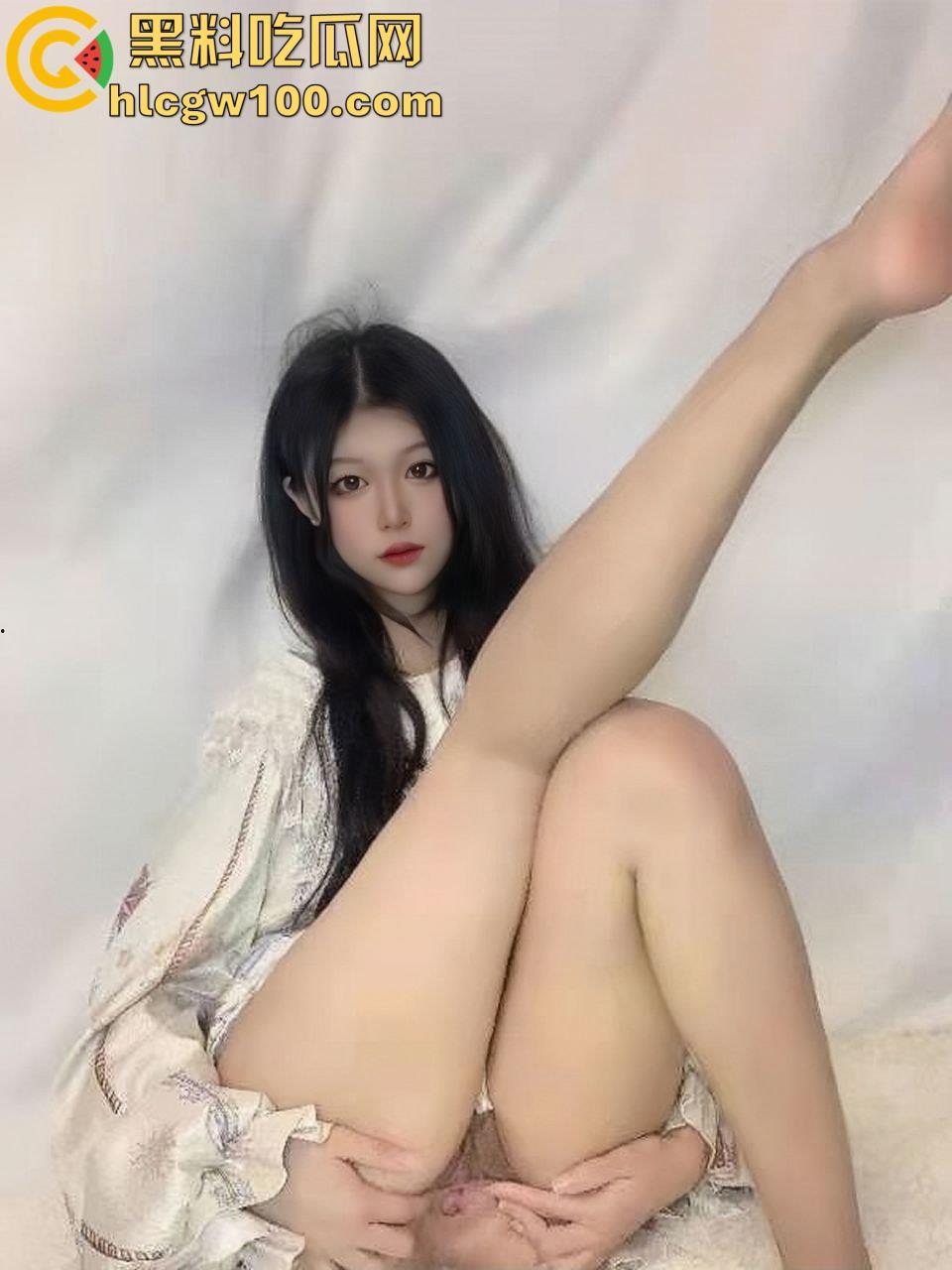 推特女菩萨【桃谷若姬子】露脸反差唯美COS，洛丽塔搭配白丝黑丝，展示粉嫩鲍鱼  第53张