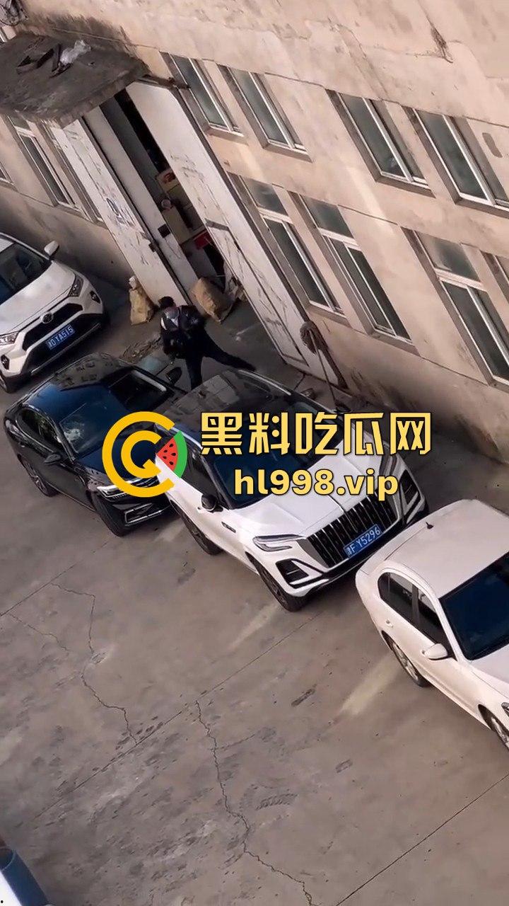 天津丈夫怀疑老婆出轨怒砸车，老婆吓得弃车逃跑！掏出自制手枪开火，枪声堪比沙鹰，建国后还敢造枪！  第6张