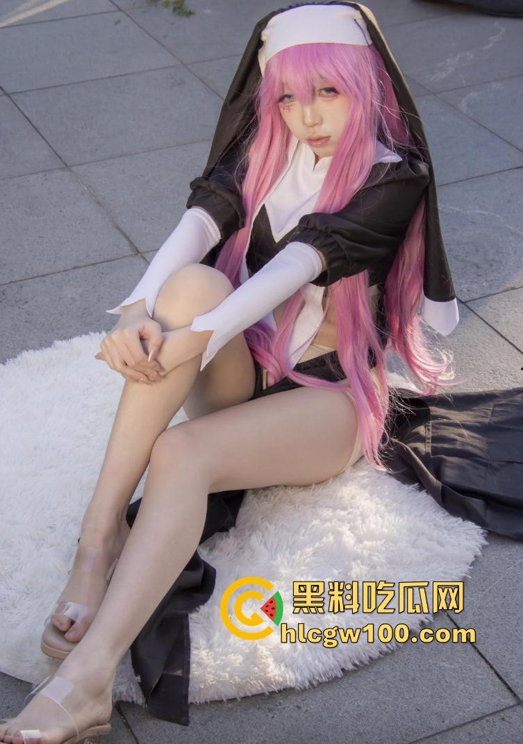 大城市漫展就是狠 不是内场去不起而是外场更有性价比 妹子敢脱不怕冷 锁骨短裙大腿全都露衣服越少越专业！  第7张