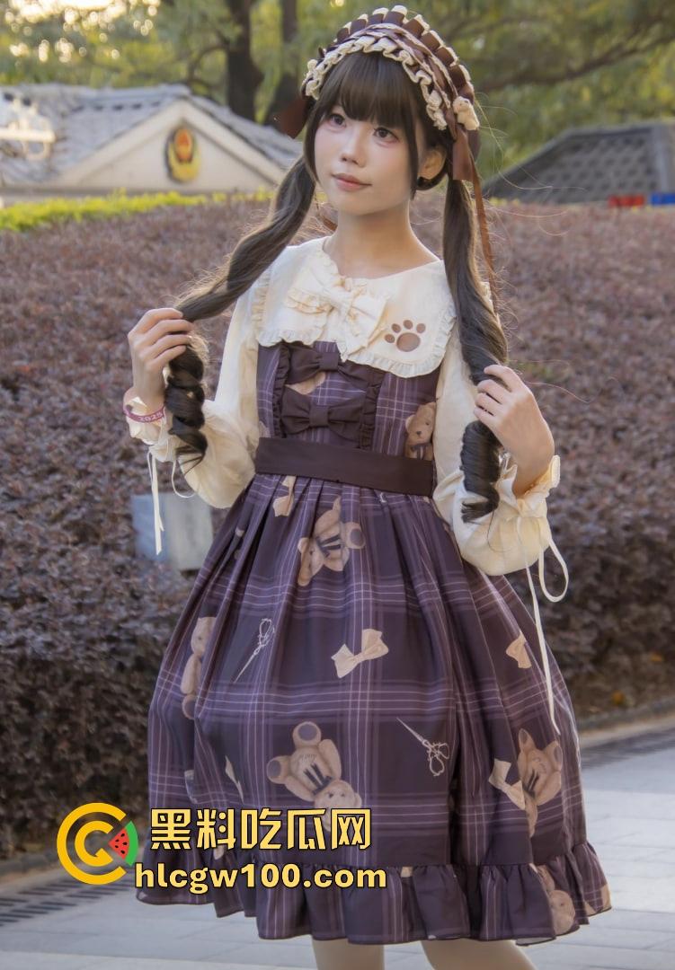 大城市漫展就是狠 不是内场去不起而是外场更有性价比 妹子敢脱不怕冷 锁骨短裙大腿全都露衣服越少越专业！  第9张