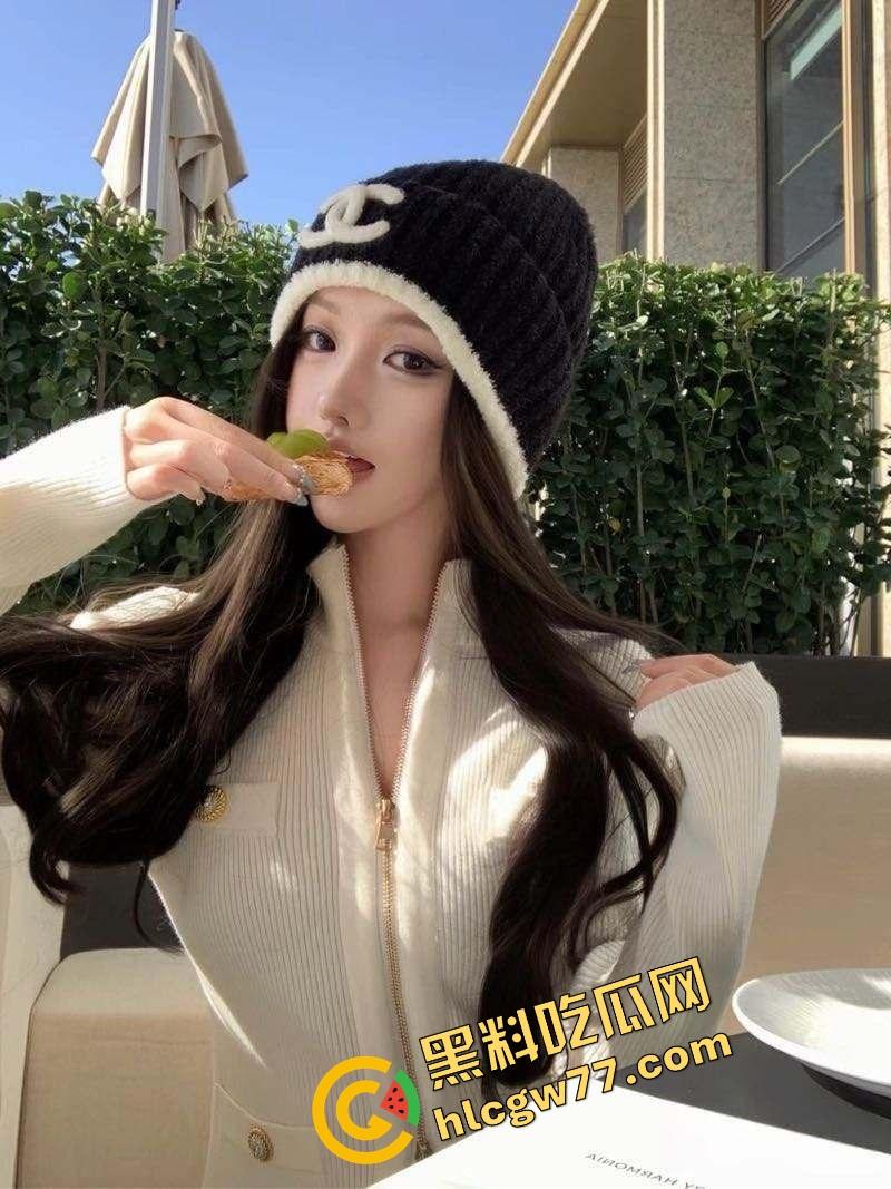 成都金牛妇幼保健院母婴室变炮房，狗男女当场开操高潮，里面干着外面拍着全程录下！  第4张