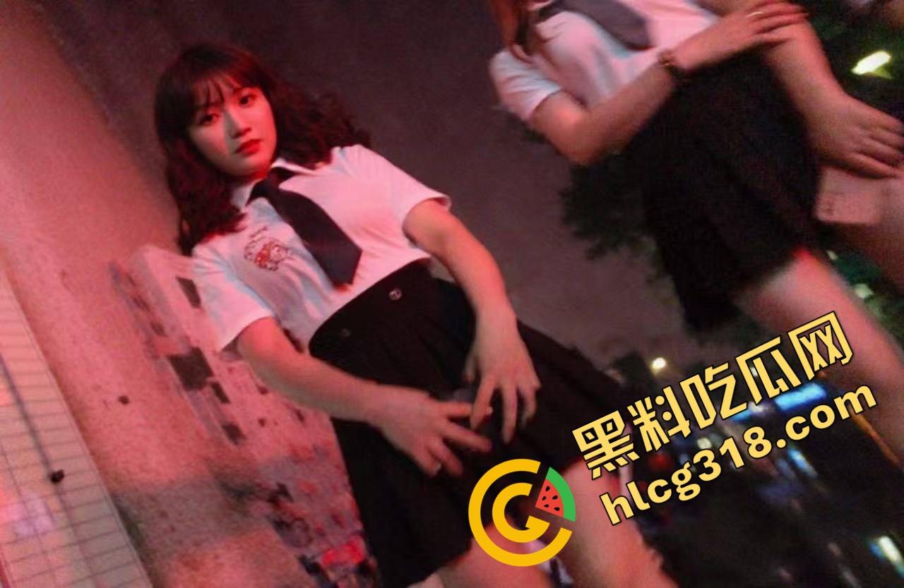 代驾小哥走错路，误入广州快餐洞洞乐街，5分钟看到20个站街妹，还有人主动贴窗舔门把，狼友们你们懂？  第9张