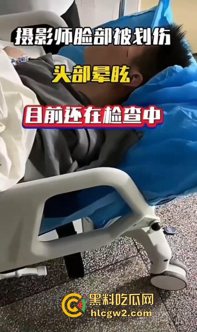 福建展会打假博主直接被商户群殴！摄影师惨成出气筒，头破血流真就惹了谁都不好过！  第12张