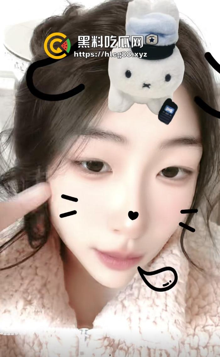 江苏无锡大奶骚妹『热欲』抖音连麦开撸，礼物一刷小粉逼随便看，急找长期鸡巴包养！  第4张