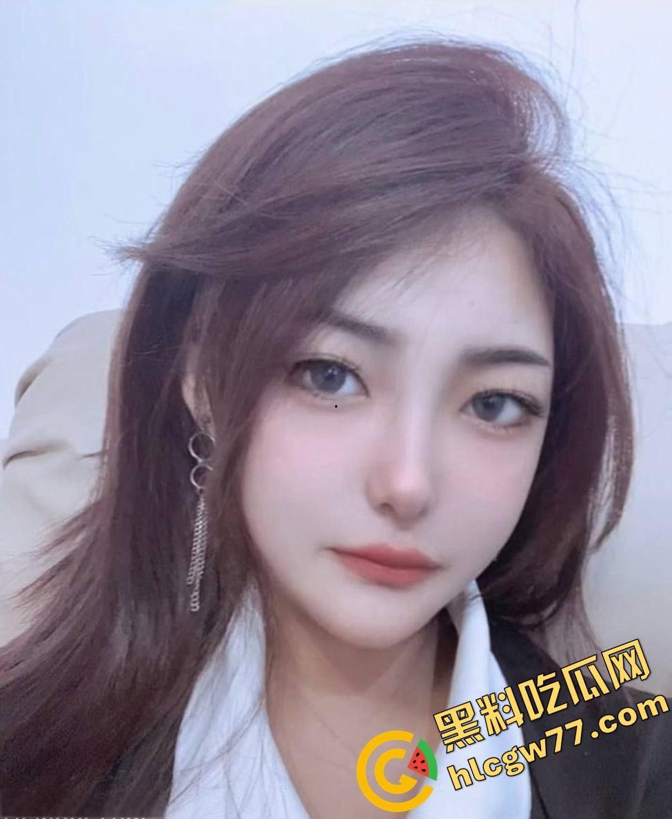 西安冰山女神『赵娜』外表清冷，床上喷白浆叫到破音，福利姬身份曝光，骚得会员脑溢血！  第4张