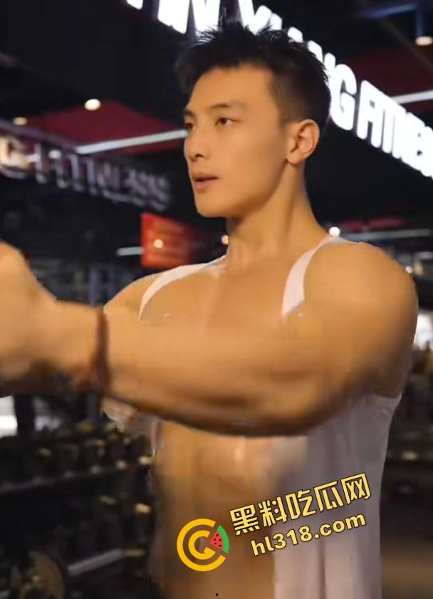 别只会看抖音直播，40W粉健身网红『小葛』爆操女粉，鸡巴一亮生吃大帅屌，谁还在乎套子这种废物？  第4张