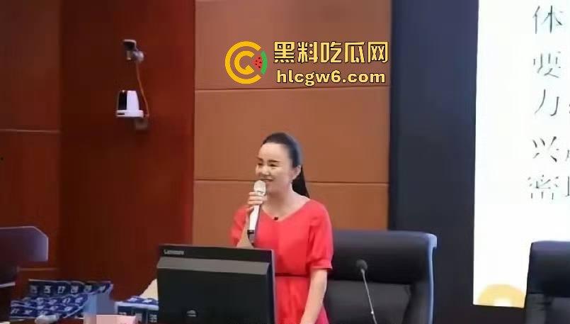 老牛吃嫩草！湖南省宁乡十三中女副校长【谢佳雄】婚内出轨学生近10年，大量聊天记录爆人眼球！  第17张