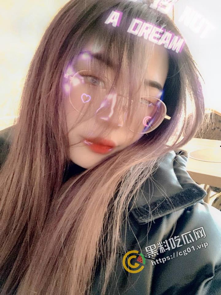 贵州维也纳酒店前台 夏心仪 时间管理大师 同时出轨领导和同事 还能勾搭客户 被爆光不雅视频！  第6张